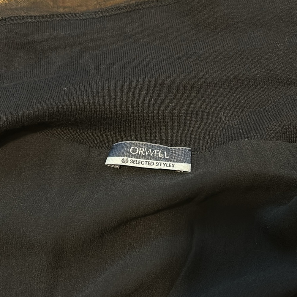 Orwell - Picture 10 of 11